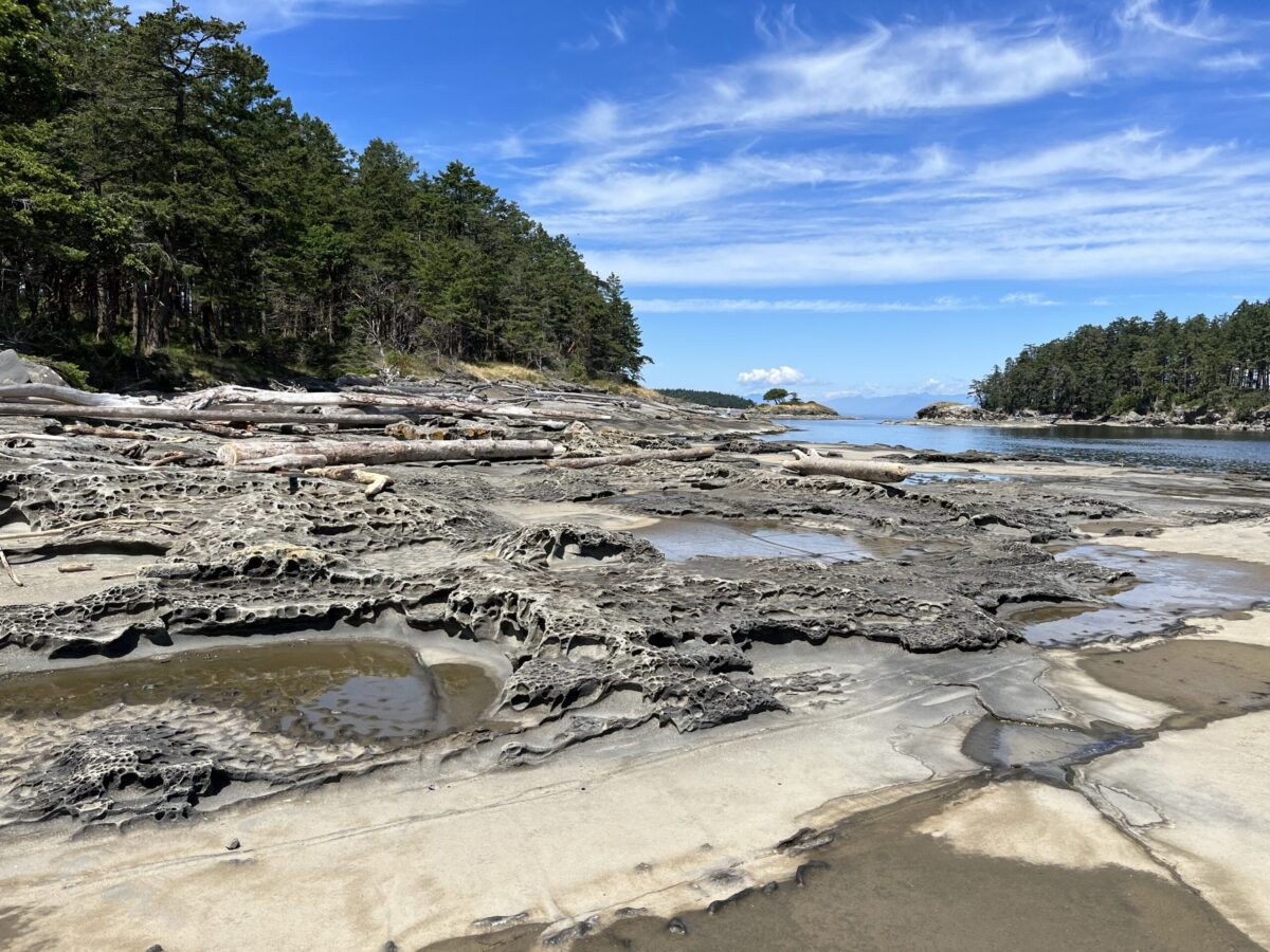Saturnina Island rock pools.