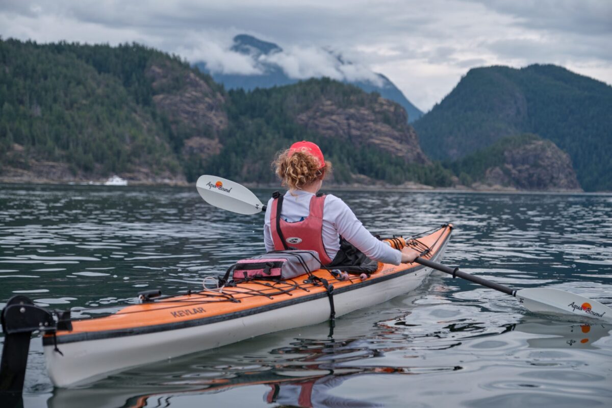 solo kayaker